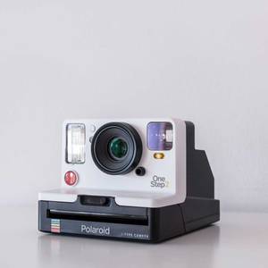 Instant Camera